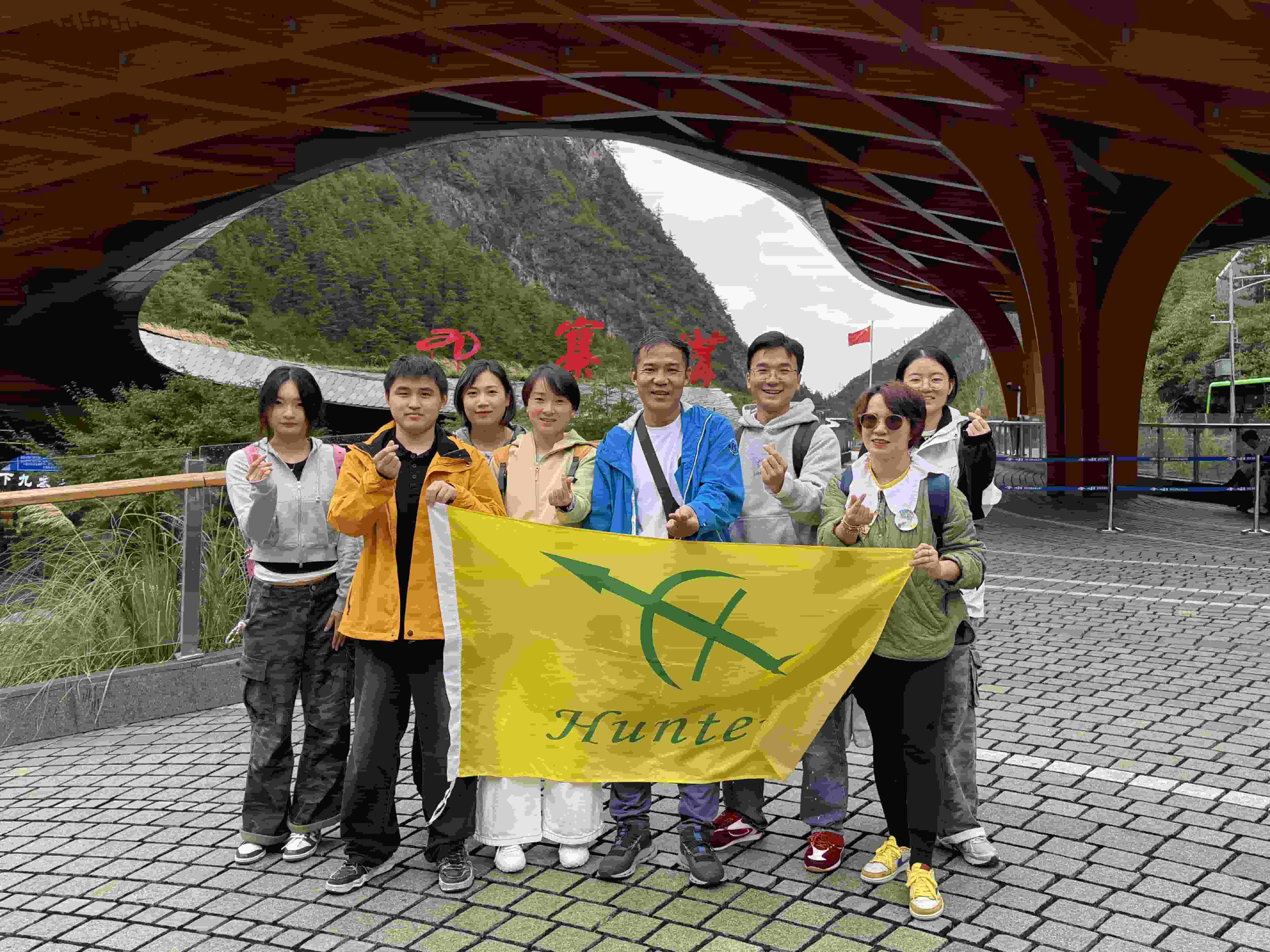 Πέρα από Βουνά και Θάλασσες, Ενώνοντας τη Χειροτεχνία | Ντοκιμαντέρ του ταξιδιού Team Building